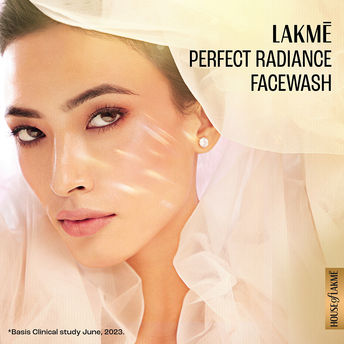 Lakmï¿½ Perfect Radiance Brightening Facewash|50 gms|MRP 175