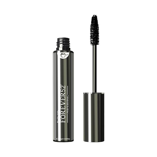 Deep black curl mascara with curl-lock formula