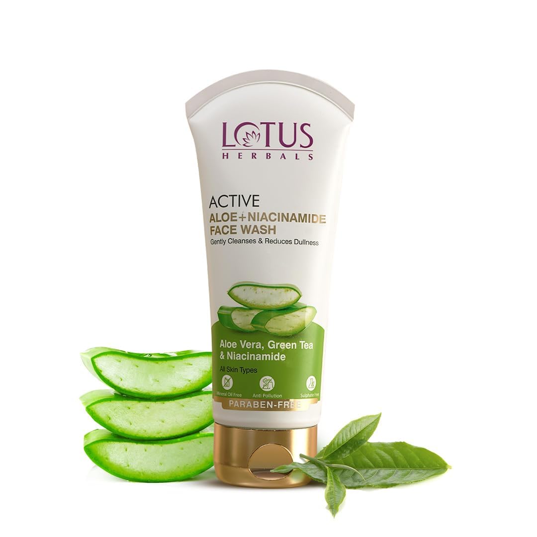 Lotus Herbals Active Aloe + Niacinamide Face Wash, face wash, gel texture
