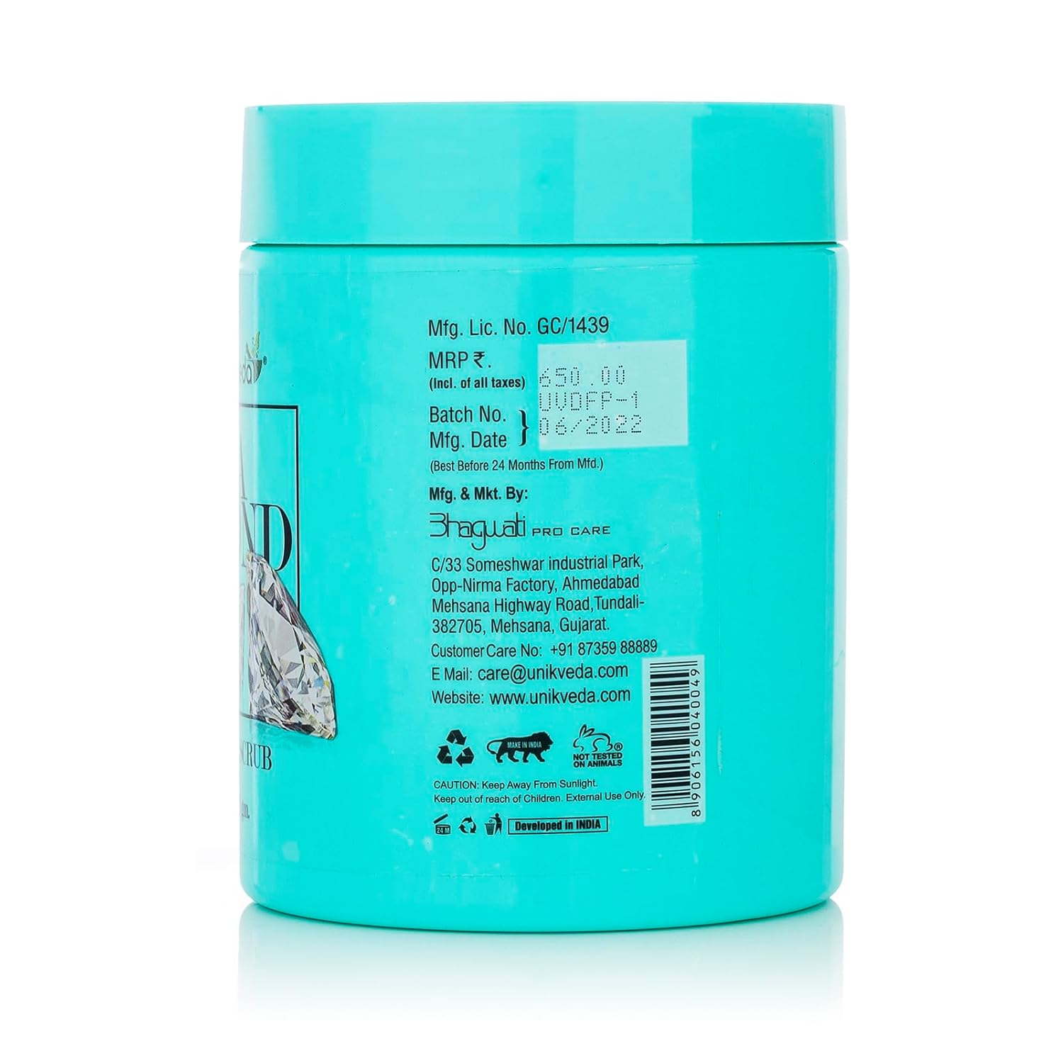 Unikveda Diamond Face Scrub, diamond exfoliating scrub, herbal face scrub, smooth skin care, professional facial