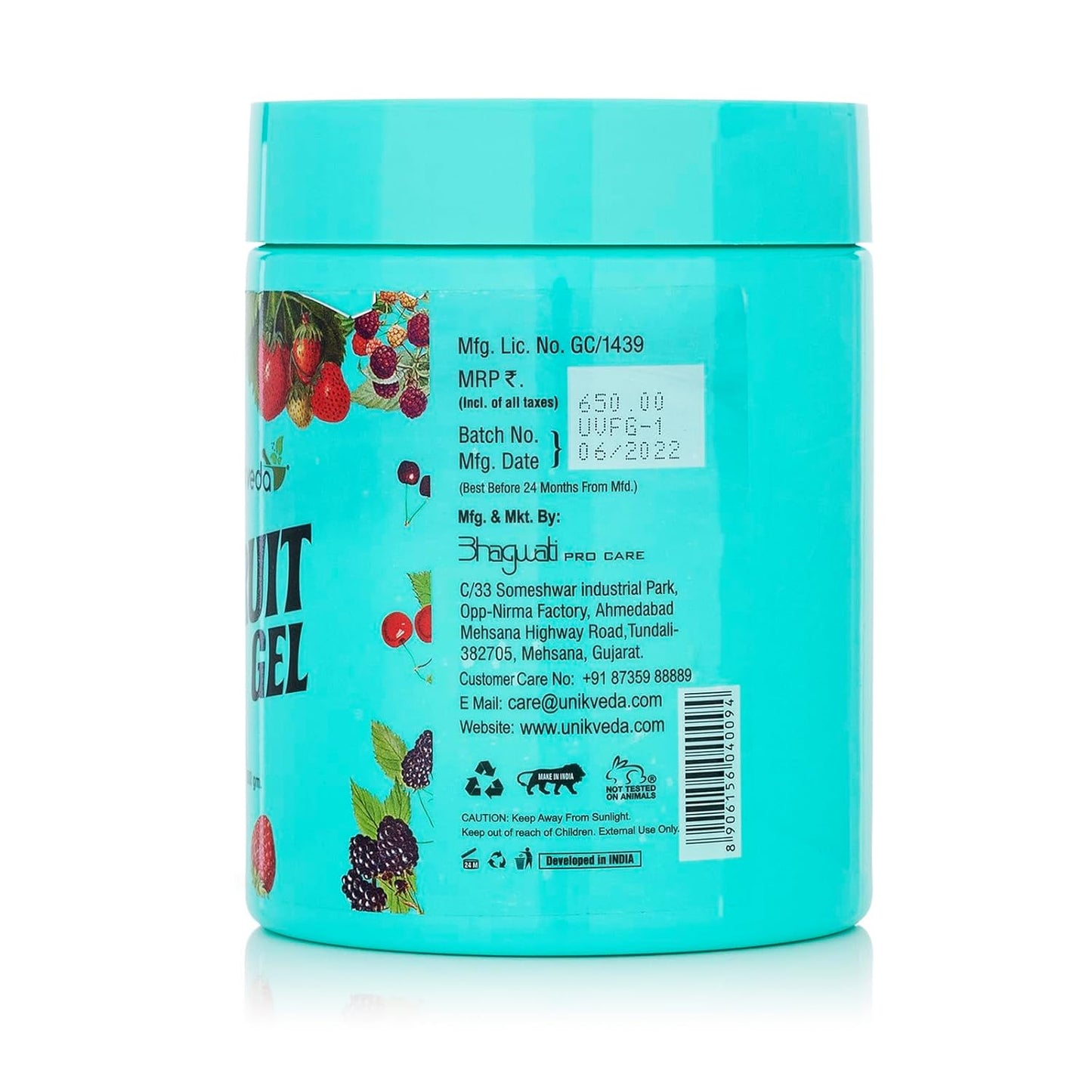 Unikveda Fruit Massage Gel, strawberry massage gel, hydrating gel, fresh glow skin care, professional massage
