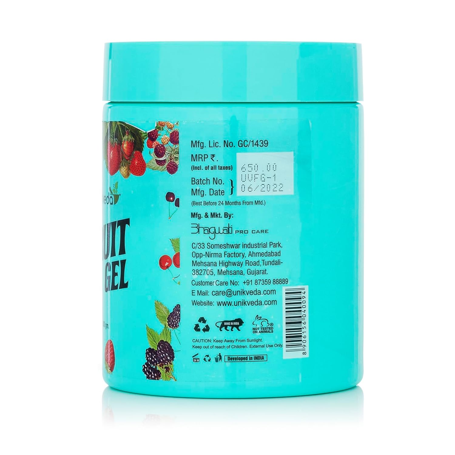 Unikveda Fruit Massage Gel, strawberry massage gel, hydrating gel, fresh glow skin care, professional massage