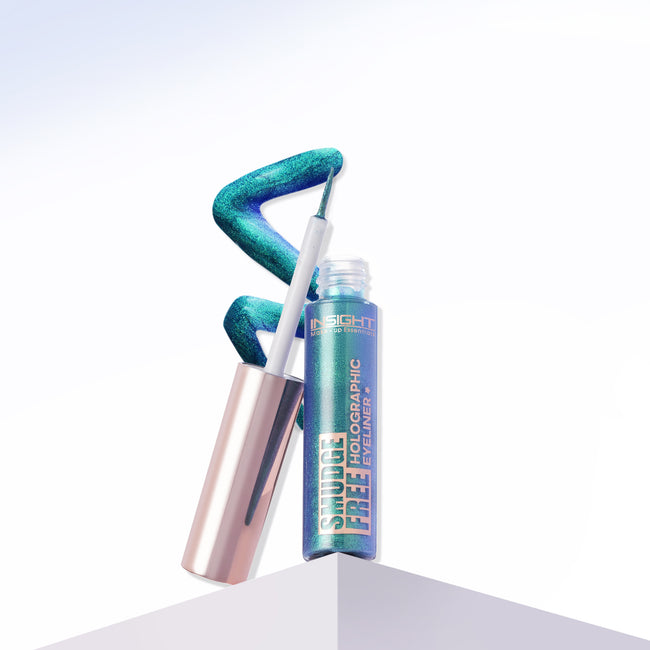 Insight Smudge-Free Holographic Eyeliner � 02 Turquoise Illusion|5 gms|MRP 300